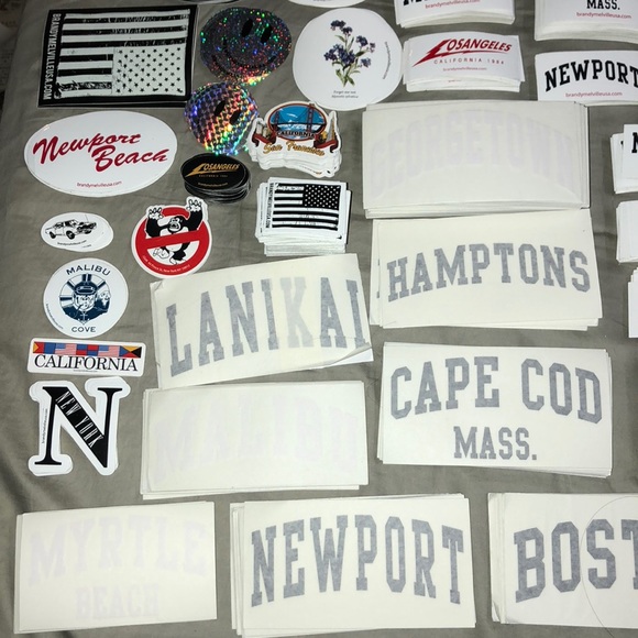 BRANDY MELVILLE STICKERS - Picture 5 of 6